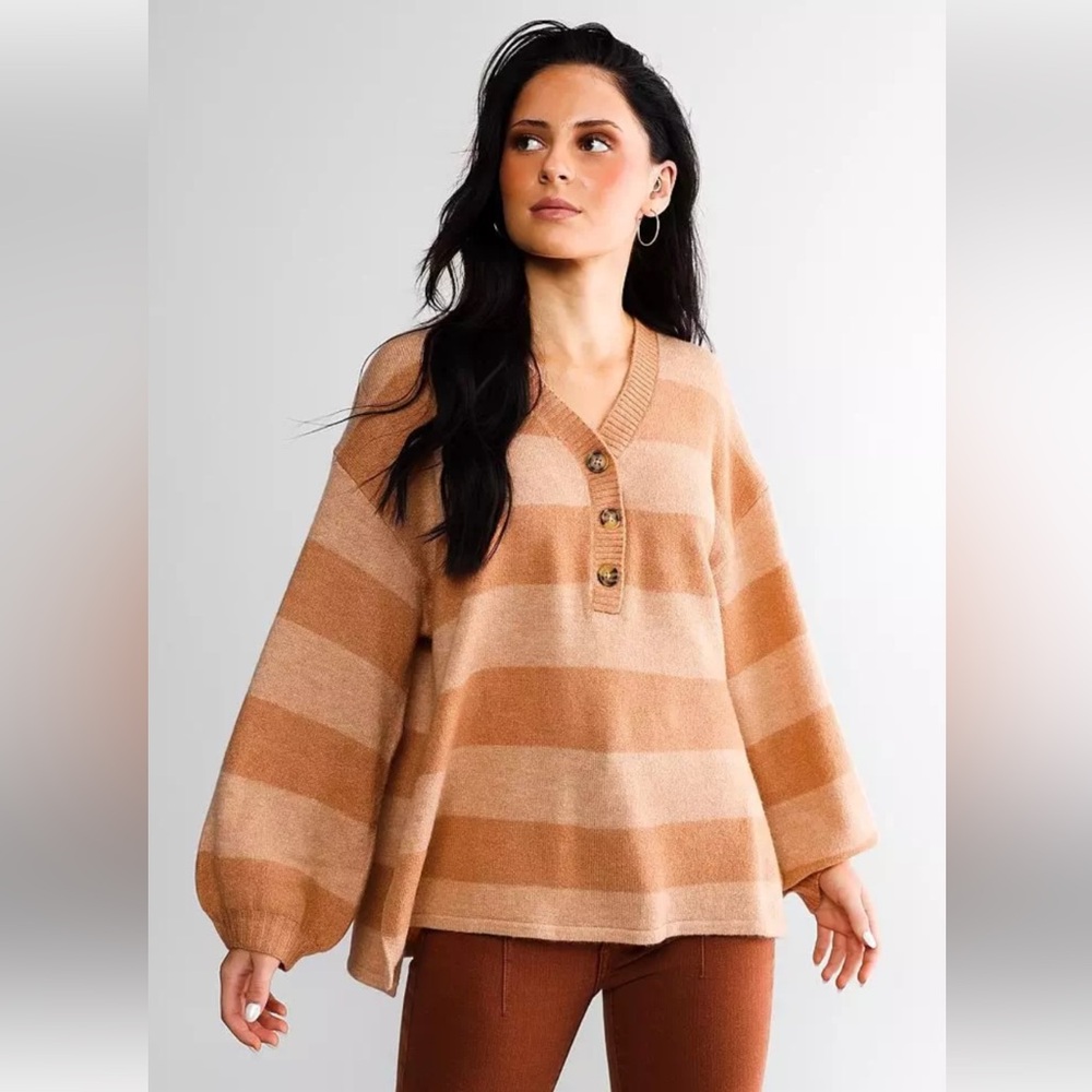 *Billabong Sol Chasing Striped Tan and Cream Long Sleeve Henley Sweater #IR